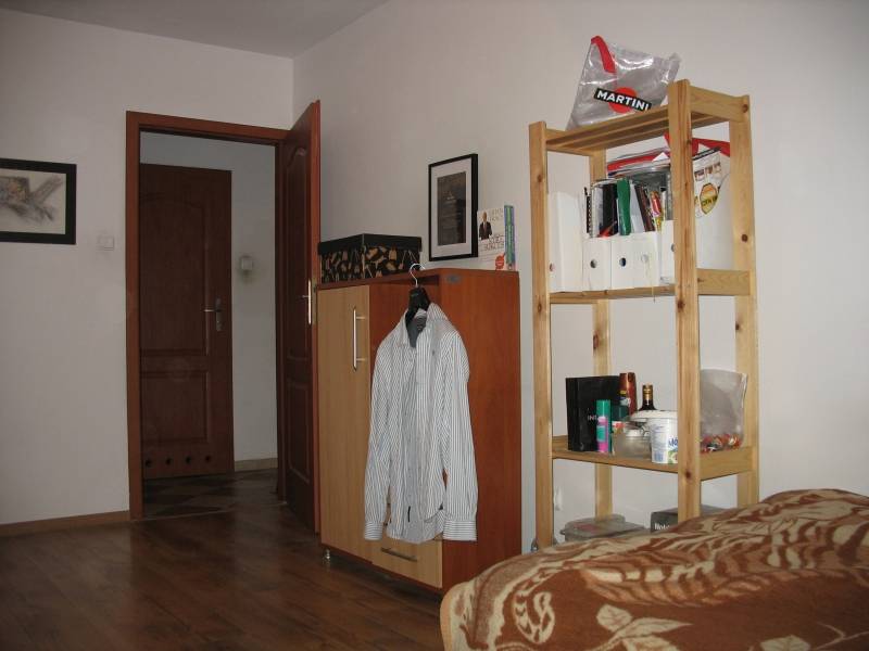 Zdjęcie do ogłoszenia Witam.
Mam do zaoferowania miejsce w pokoju dwuosobowym dla chłopaka. Nowoczesny wystrój mieszkania