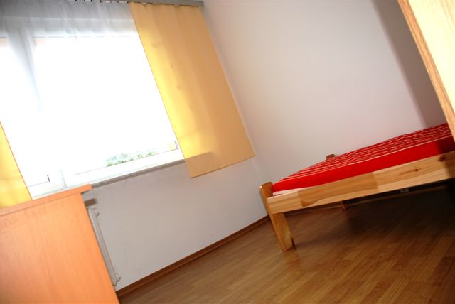 Zdjęcie do ogłoszenia Wynajmę duży pokój dla 2 osób w mieszkaniu 3-pokojowym we Wrocławiu na Nowym Dworze